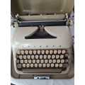 Triumph Gabriele E typewriter