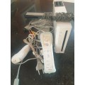 Wii console with ninchuck,1 control and cables