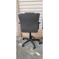 Dauphin Office Chair with Armrest
