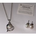 SWAROVSKI ELEMENTS PEARL LOVE PENDANT NECKLACE AND PEARL STUD EARRING SET