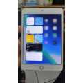 iPad Mini 4 128GB WiFi only Gold (cracked Touch){Pre owned}