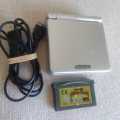 Gameboy Advance SP console +1 game