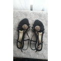 BEAUTIFUL STRAPPY BLACK/GOLD SANDALS