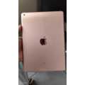 Apple iPad 9.7" (6th Gen ) 32GB wifi only  Gold A1893 (Pre owned)