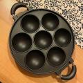 7 Hole Cooking Cake Pan Cast Iron Non-stick Mold Kitchen Cookware