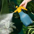 1500ml Plastic Sprayer Watering Pot Handheld Watering Can Spritzer-b