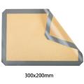 Reusable Environmental Silicone Baking Mat Non-stick Gray 30 X 20cm