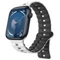 For Apple Watch Series 9 45mm Reverse Buckle Two Color Magnetic Silicone Watch Band(White+Black)