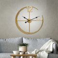 Modern Gold Clock With Black Indecators 0804