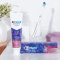 Crest 3D White, Whitening Toothpaste Glamorous White (2 Pack)