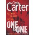 One by One - A brilliant serial killer thriller, featuring the unstoppable Robert Hunter (Paperback)