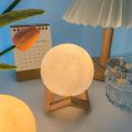 3D Moon Lamp Ultrasonic Humidifier Essential Oil Diffuser with Lamp