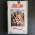 Annie (VHS)