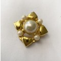 Scarf Clip - Faux Pearls on Gold Colour Clip #ML1459