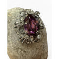 Brooch- Vintage Silve Tone Oval Design with Flower Diamante around an Oval Amethyst (Laceted) ML1765