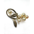 Brooch - Vintage Silver Leaves with 5 Pearly beads on the top and one at the bottom ML1779