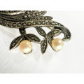 Brooch - Vintage Metal Tone Flower Held Together with a Ribbon and Pearly Beads in Each Flower ML...