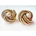Earrings - Vintage Gold Tone with Faux Pearl Loveknot Design With Faux Pearl in Centre ML1991