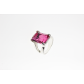 Ring - Vintage Silver Tone Split Band with Pink Glass Bead - ML2419