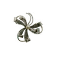 Brooch - Vintage Silver Tone Brooch. Flower Design with Faux Pearl in Centre - ML2172