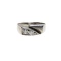 Ring - Vintage Silver Tone Delicate Band with Intricate Centre Design with 2 x Diamantes - ML3235