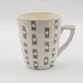 Ceramic mug - white/black pattern with handle