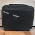 UltimateGuard 1-piece UBK Suitcase 25cm Vanity+Smte Keyring-  Black