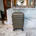 UltimateGuard 1-piece UBK Suitcase 70 cm+Smte Keyring-Silver