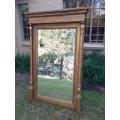 Gilded mirror or large proportions