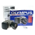 Olympus CAMEDIA C-2500L Digital Camera AF Zoom 9.2-28mm 1:2.8-3.9