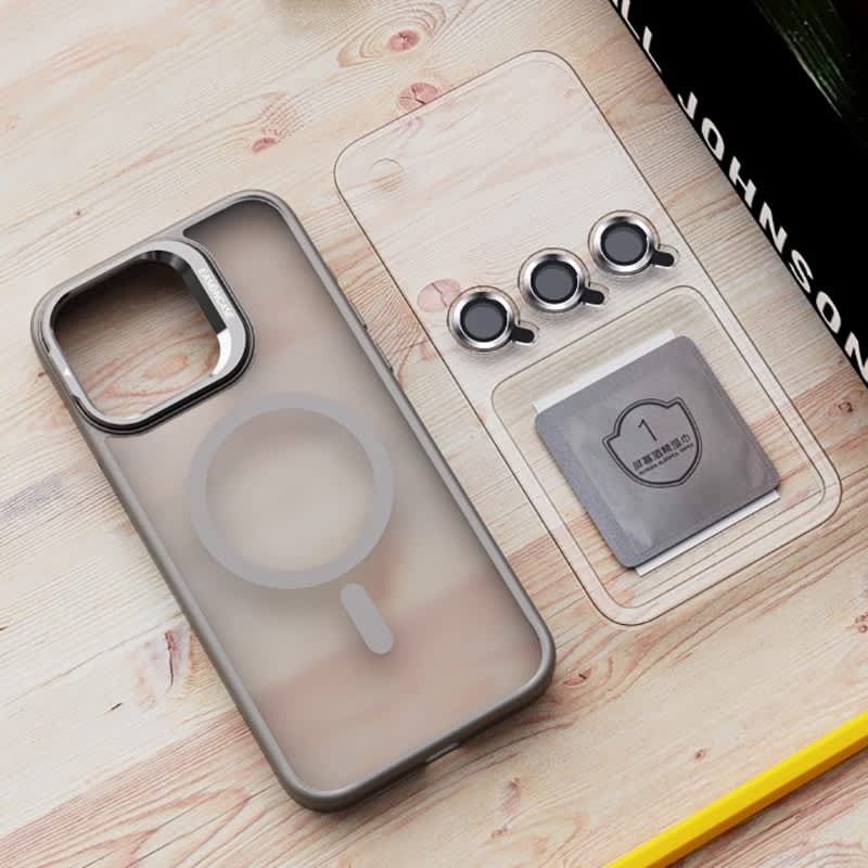 For iPhone 15 Plus Invisible Lens Holder PC + TPU Frosted MagSafe Phone Case(White)