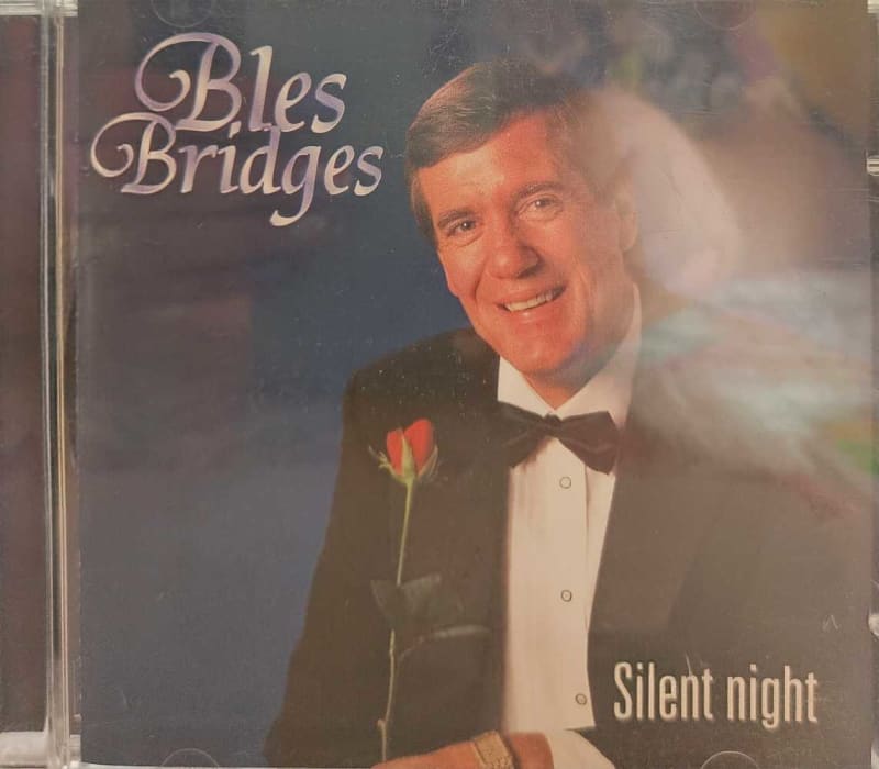 Bles Bridges. Silent Night.      1145