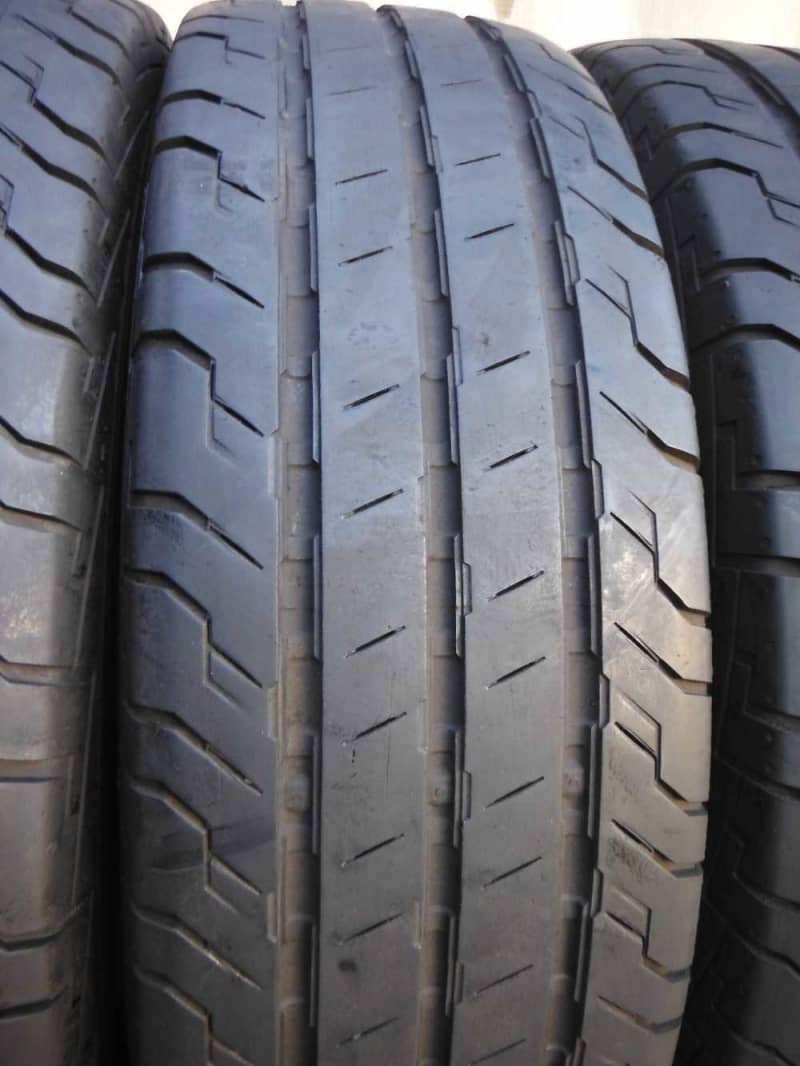 205/75/16C Continental tyres. 75% life