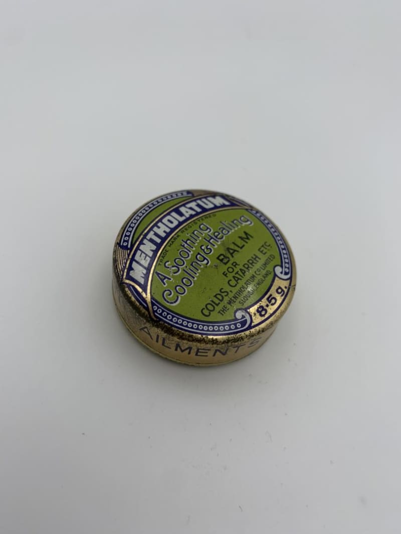 Mentholatum "A Soothing Cooling & Healing" Tin