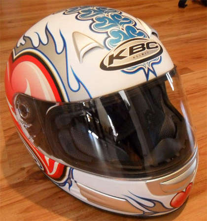 KBC TK-8 HEART MOTORCYCLE HELMET 