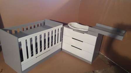 cot and compactum