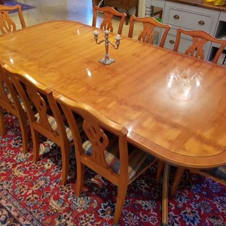 second hand yew dining table and chairs