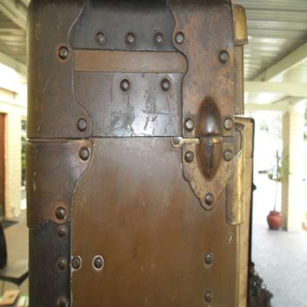 victor wardrobe luggage