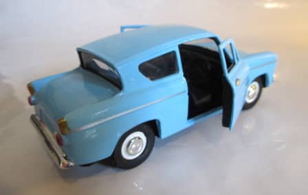 GREAT SAICO 1/32 DIECAST FORD ANGLIA 105E IN BLUE WITH PULL BACK MOTOR 5" LONG 