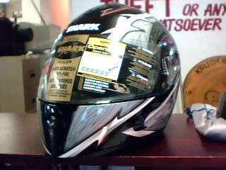 Helmets - Shark S800 Blade Helmet (New) (Shipping R70) was sold for  R1,600.00 on 26 Aug at 13:31 by Pro Sales in Johannesburg (ID:44190751)