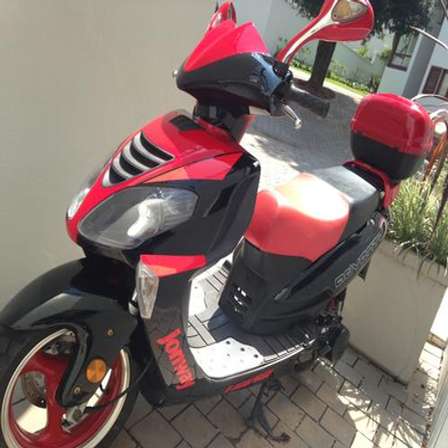 Scooters & Mopeds - Jonway Adventure 2 150cc scooter 2008 model was