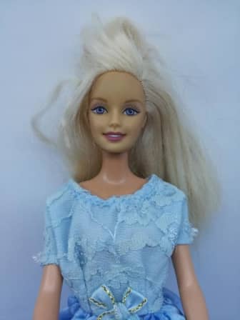 het is mooi alleen ontploffing Dolls - 1999 Mattel Made in Indonesia Barbie was sold for R110.00 on 22 Jun  at 08:24 by 2ndtimearound in Jeffreys Bay (ID:470943427)