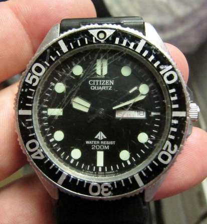 Rare \u0026 Collectable Watches - CITIZEN Promaster, Day/Date, (Ref.2502) 200m  Divers Quartz mens watch - Working was sold for R381.00 on 12 Apr at 14:31  by CapeCurrencyCoin in Cape Town (ID:224286913)