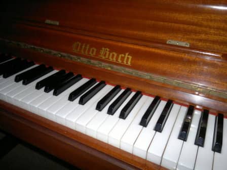 cheque Sótano Nos vemos mañana Piano & Organ - Otto Bach Piano was sold for R5,800.00 on 22 Jul at 23:45  by InTune in Humansdorp (ID:40600398)