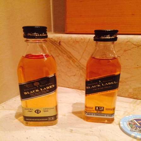 Bar Accessories Collectible Miniature Glass Bottle Johnnie Walker Black Label Free Plastic Mini Version Was Sold For R120 00 On 29 Mar At 14 51 By Mbbch In Johannesburg Id 179064001