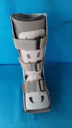 moon boot orthopaedic