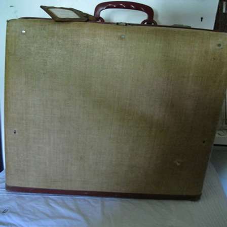 rev robe suitcase