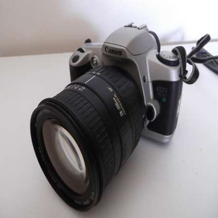 canon eos 500n film camera with 28 200mm zoom lens price reduced