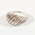 925 Sterling Silver Ring weight 33g size N as per photo