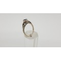 925 Sterling Silver Ring weight 2.3g size Q as per photo